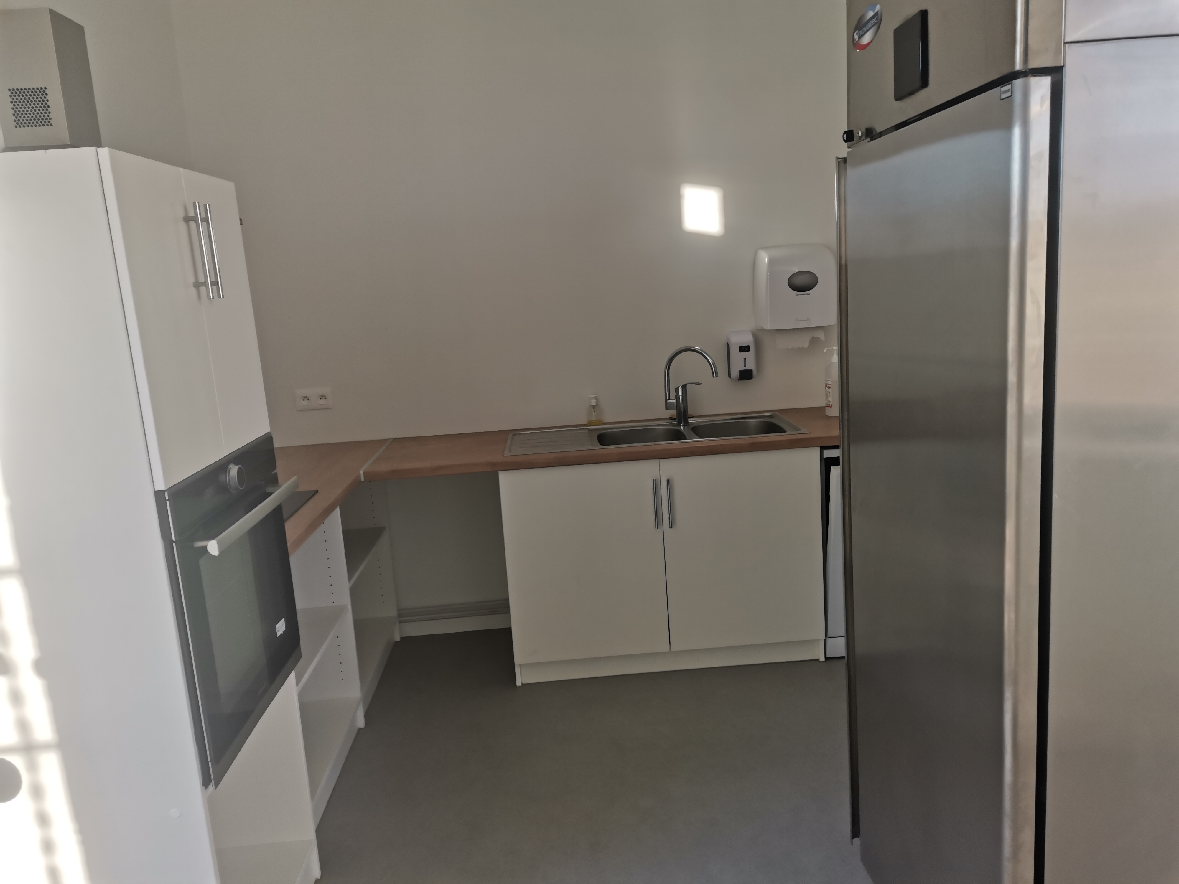 MPT kitchenette four chambre froide